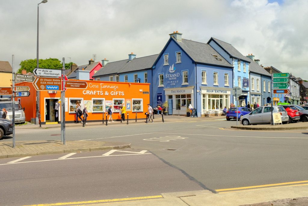 dingle ville colorée
